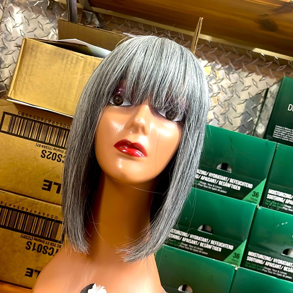 Stylish Gray Bob Wig